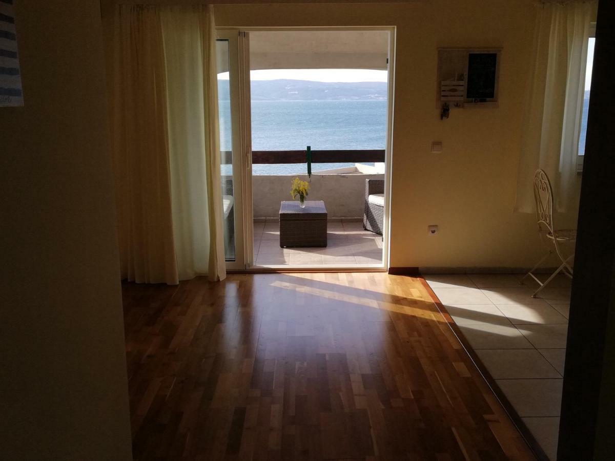Apartment Bluebay Dugi Rat Esterno foto