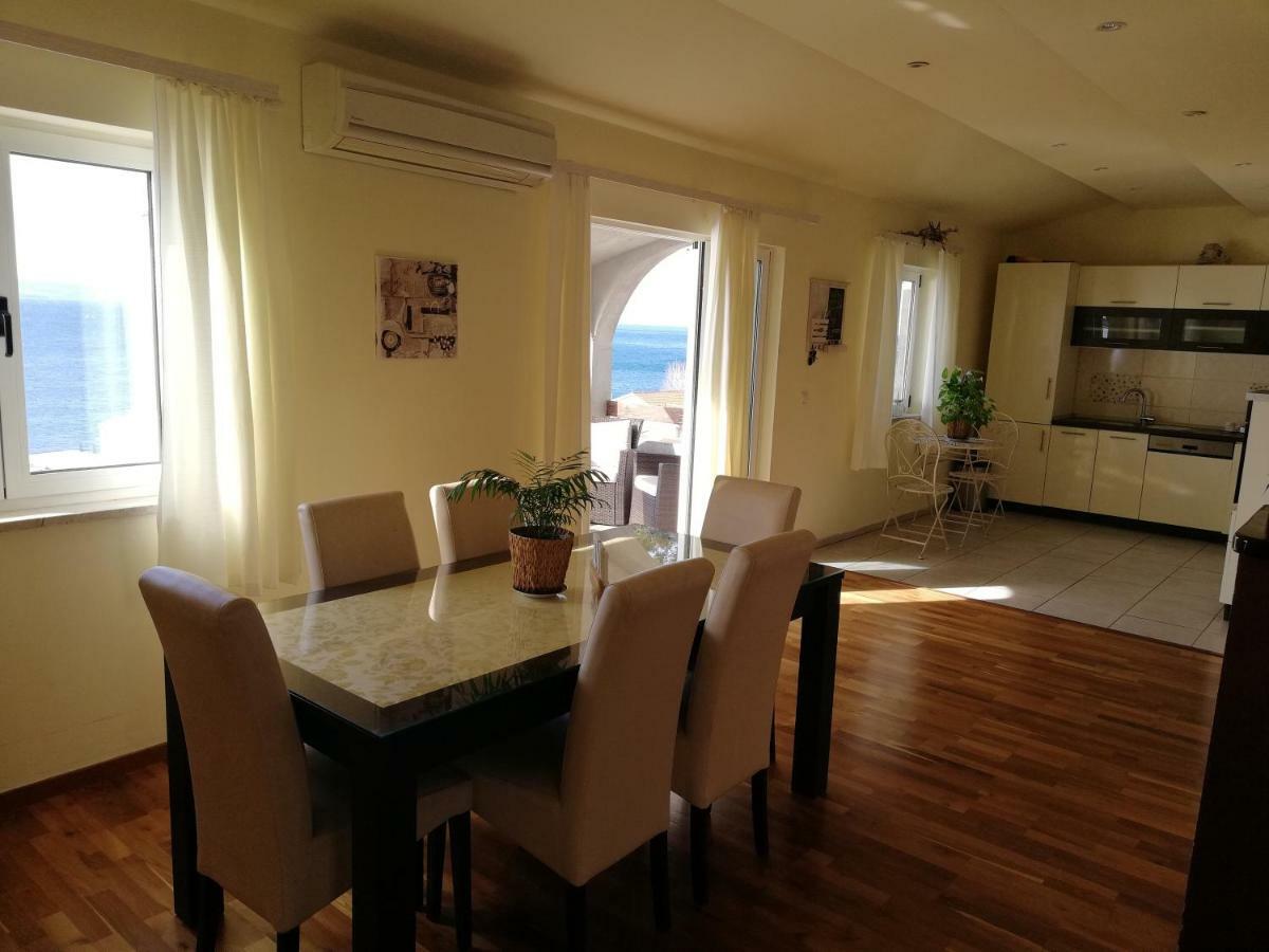 Apartment Bluebay Dugi Rat Esterno foto